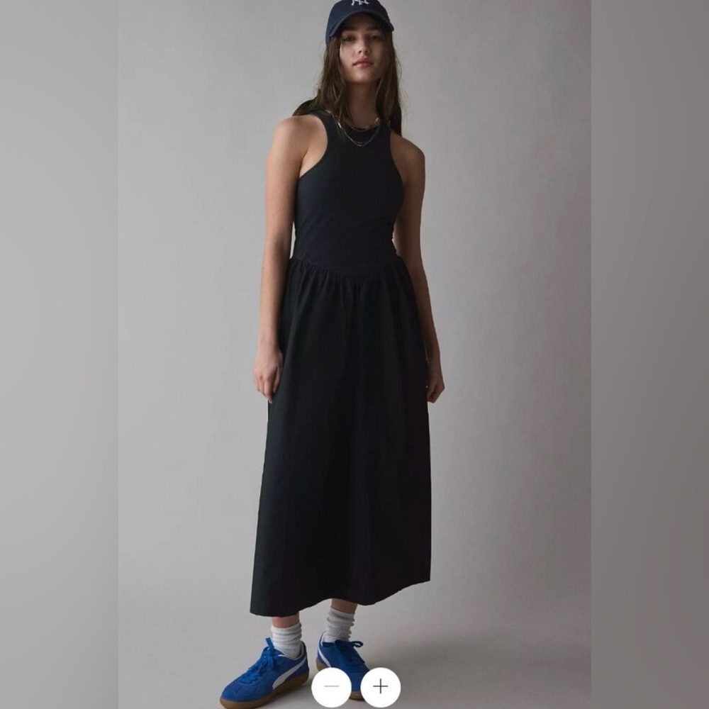 UO Kimchi Blue Bianca Drop Waist Black Midi Dress Size L Minimalist Fit & Flare